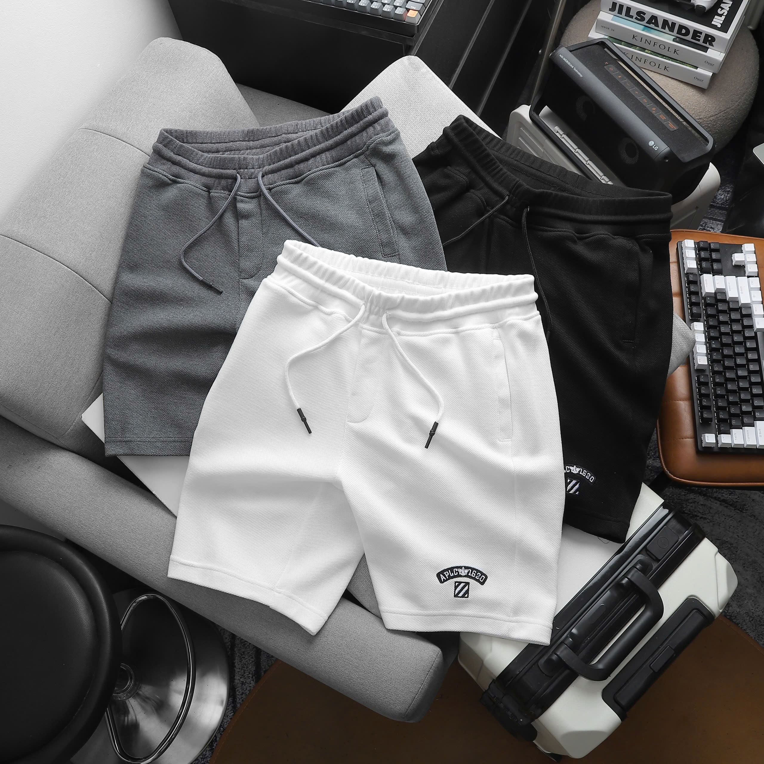 Quan-short-thun-tank (2)